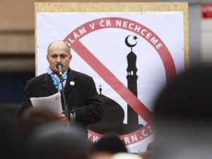 Kvůli výrokům proti islámskému náboženství míří Konvička k soudu