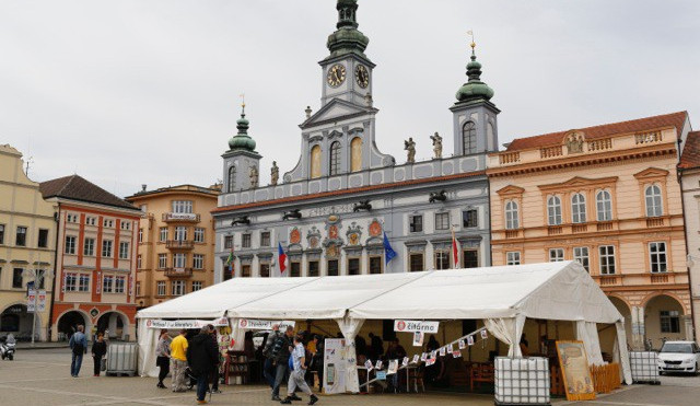 Poezie, Próza, mluvené slovo, hudba. Literatura žije i na jihu Čech