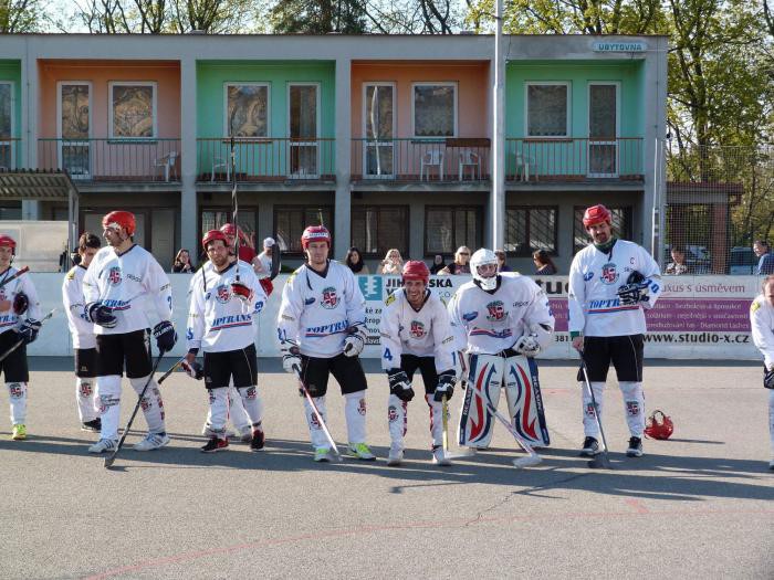 Hokejbalisté SK o víkendu vstupují do semifinále 1. ligy, soupeřem jim budou Teplice