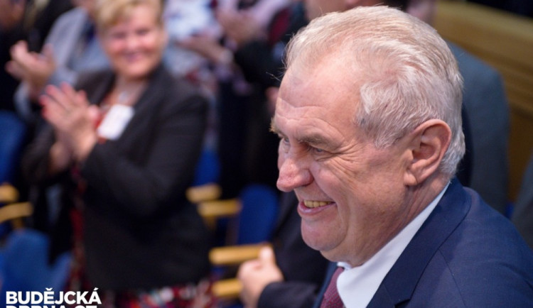 Úroveň vysokých škol podle prezidenta Zemana klesá