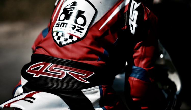 SMRZ Academy pořádá nábor motocyklových závodníků. Najde mezi nimi nového Rossiho?