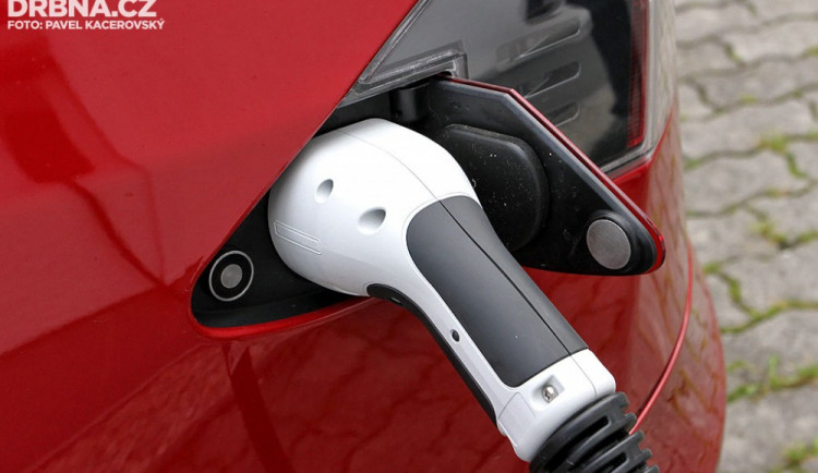 Budějce chtějí zřídit síť dobíjecích míst pro elektromobily