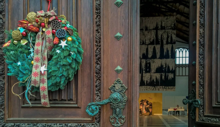 Kulturní a vzdělávací program najdete o adventních nedělích i v Alšově jihočeské galerii