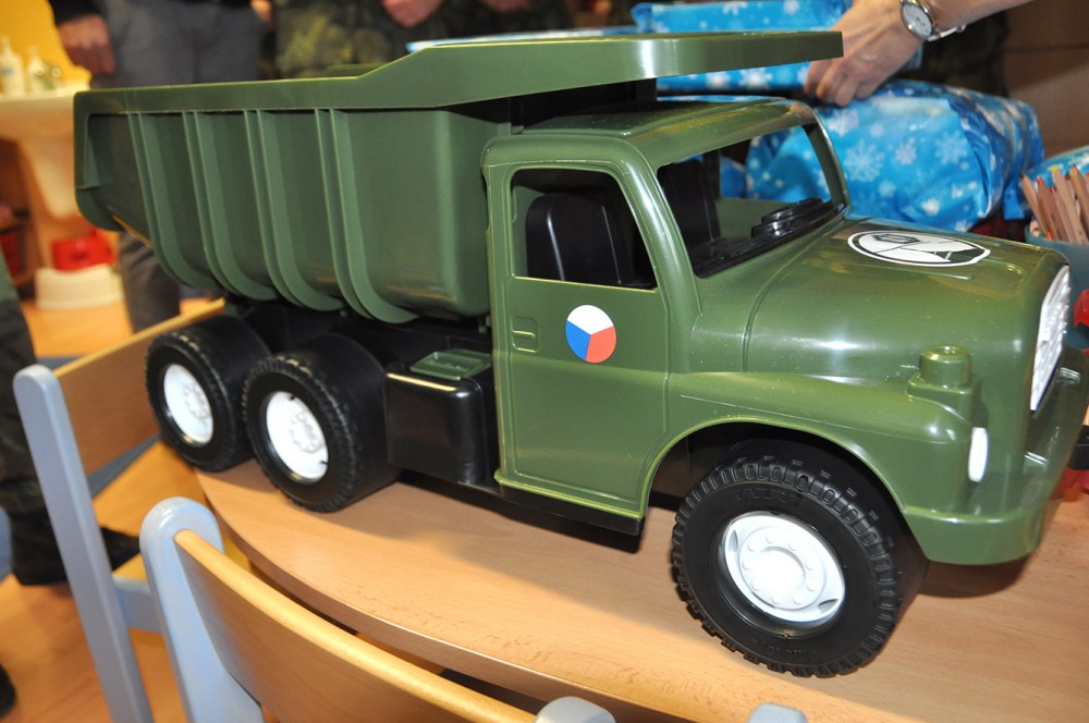 Na dětském oddělení liberecké nemocnice se již nadělovaly dárky