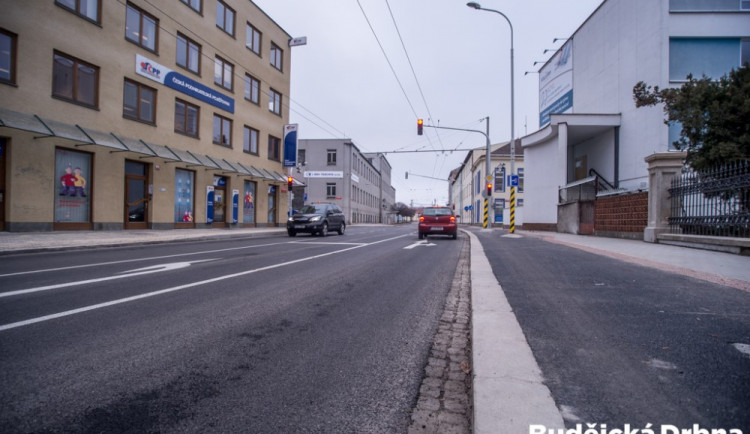 Budějcké dopravě se ulehčí. Průmyslová ulice byla otevřena pro veřejnost