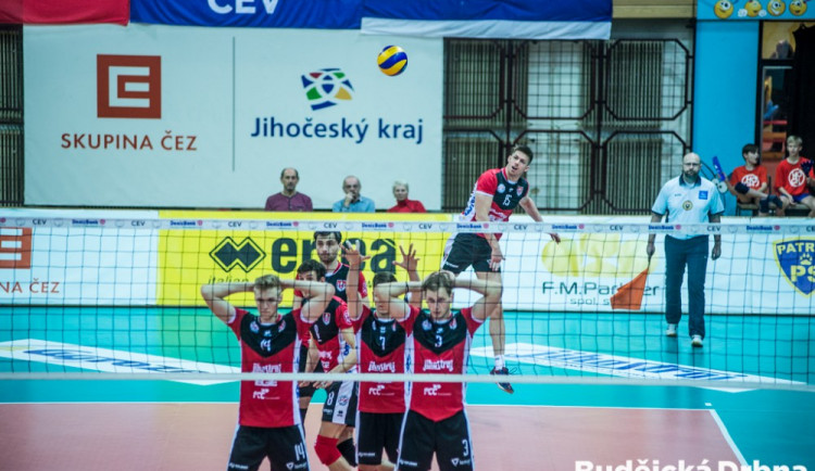 Premiéra za tři body. Jihočeši vyhráli v Ústí nad Labem ve čtyřech setech