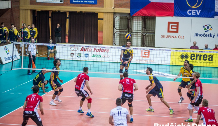 KAM ZA SPORTEM: Po hokeji můžete zajít na volejbalový šlágr s Libercem