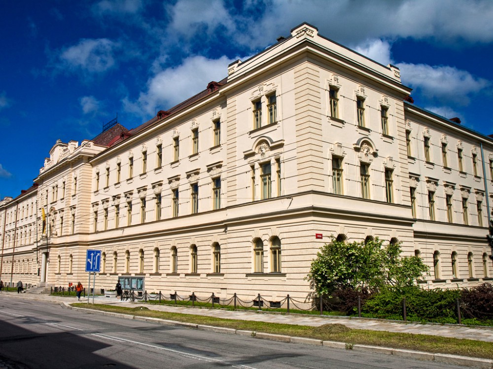 Jihlavská vysoká škola neotevře v příštím roce dva studijní obory. Její budovy dostanou novou fasádu