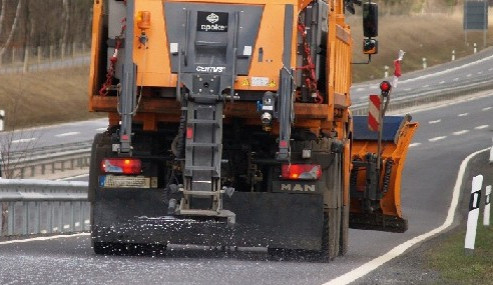 Jihočeští silničáři spotřebovali v prvním letošním měsíci až o třicet procent více soli