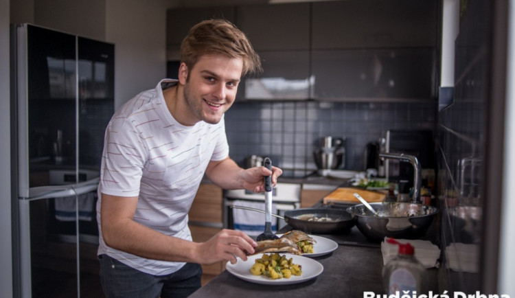 Štve mě, že nejsme hrdí na vlastní kuchyni, říká profi fanda gastronomie Martin Škoda