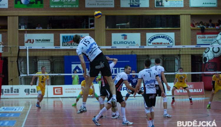 SOUTĚŽ: Čtvrtfinále Jihostroj - Příbram pokračuje další bitvou. Domácí chtějí rozhodnout a postoupit do semifinále