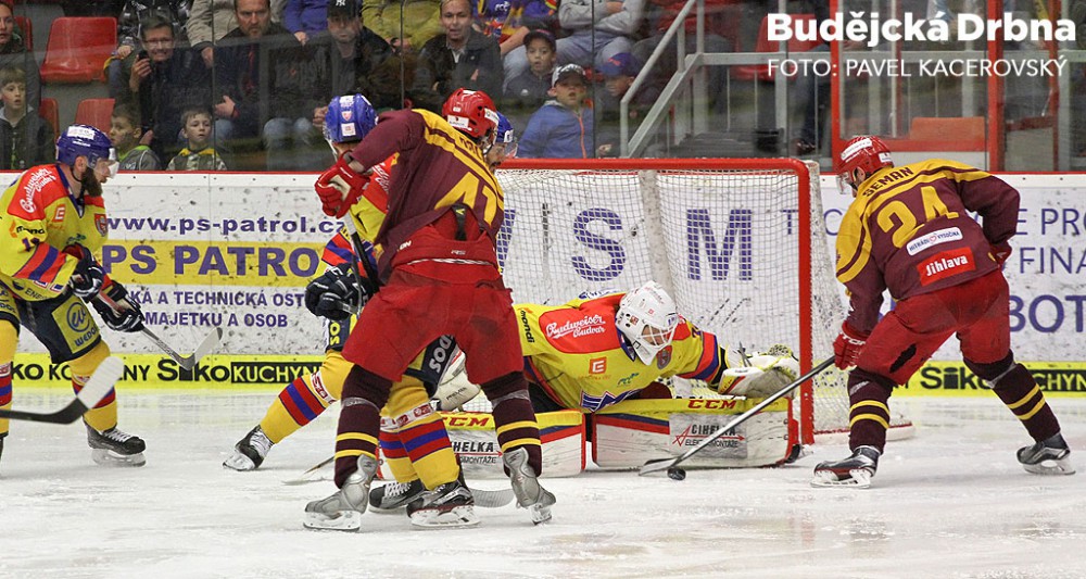 Obrovská šance Filipa Semana na začátku druhé třetiny. Kváča držel domácí nad vodou