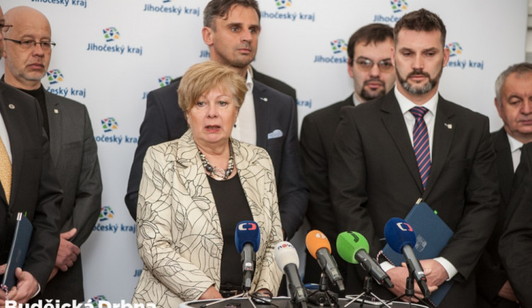 Novou hejtmankou se stala Ivana Stráská