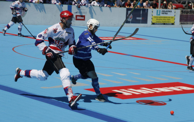 Hokejbalisté SK Jihlava porazili Hodonín v obou domácích zápasech. K obhajobě titulu schází jediný krok