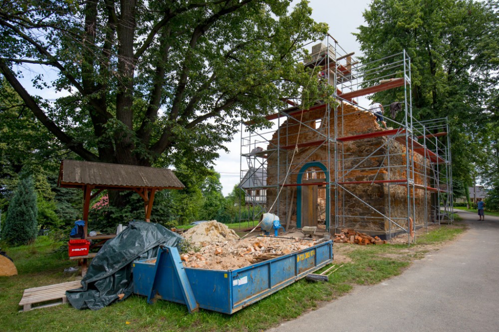 Kaplička na Uhelné prochází obnovou.