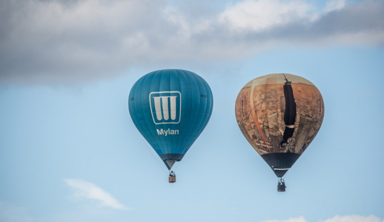 VIDEO: Nad Lipnem létají balony