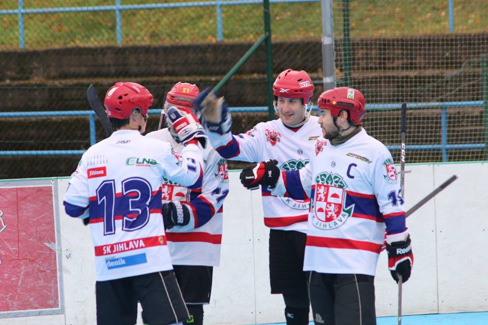 Hokejbalisté SK Jihlava budou obhajovat medaile na špičkově obsazeném mezinárodním turnaji