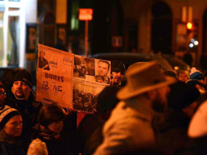 Lidé v pondělí protestovali proti Ondráčkovi v čele GIBS, strany projednají jeho odvolání