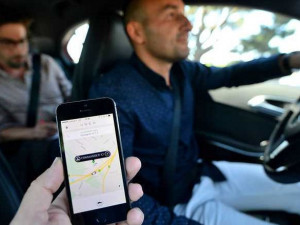 Kauza Uber: Protesty taxikářů chápe čím dál méně lidí