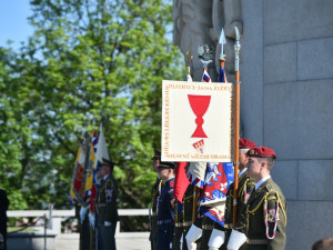 Politici a další lidé oslavili na Vítkově výročí konce války.