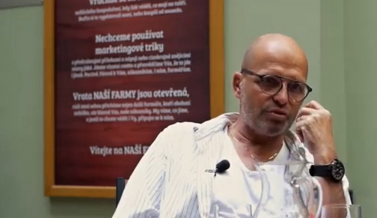 Zdeněk Pohlreich v Drbárně. 