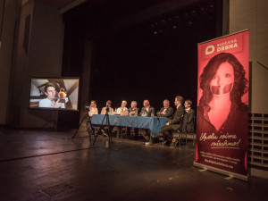 FOTO, VIDEO: Sedm hostů debatovalo o souboji generací. Podívejte se na záznam besedy