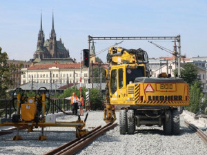 Centrální komise ministerstva dopravy rozhodla: brněnské nádraží má být u řeky