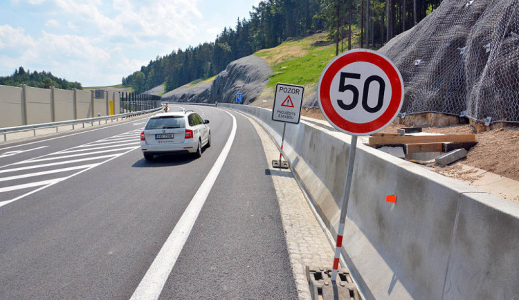 Nová silnice otevřela. Cesta mezi Libercem a Jabloncem se zkrátí na minuty.