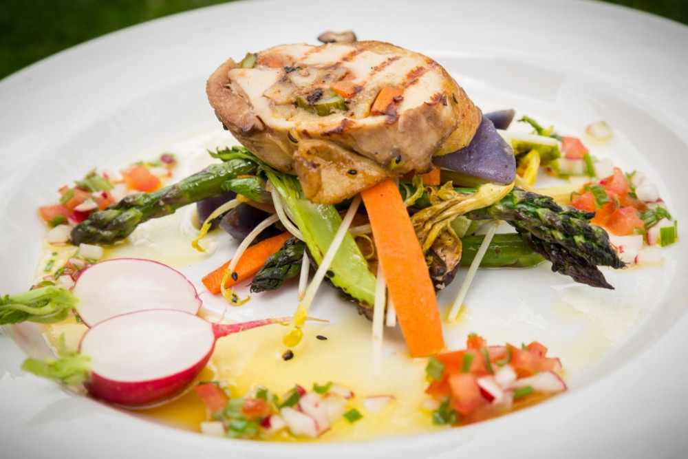 Do Budějc míří největší gurmánský festival dobrého jídla a pití. Bude plný kuchařských es.