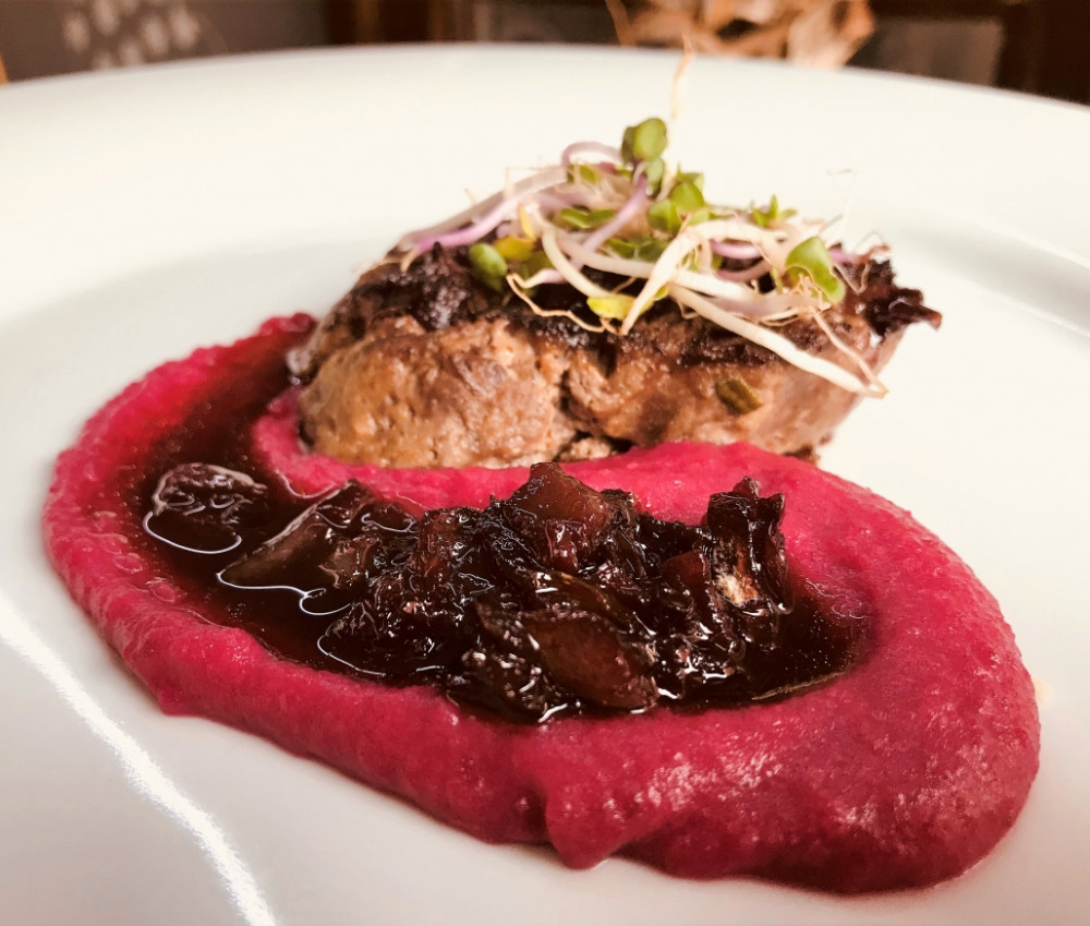 Do Budějc míří největší gurmánský festival dobrého jídla a pití. Bude plný kuchařských es.