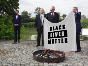 Koláž s Milošem Zemanem.