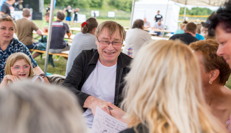 Urban nakreslil sérii pivních tácků, hledejte je po hospodách.