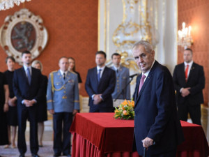 FOTO: Prezident Zeman jmenoval druhou Babišovu vládu