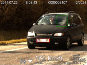 Míříte na dovolenou? Ve Francii raději nohu z plynu