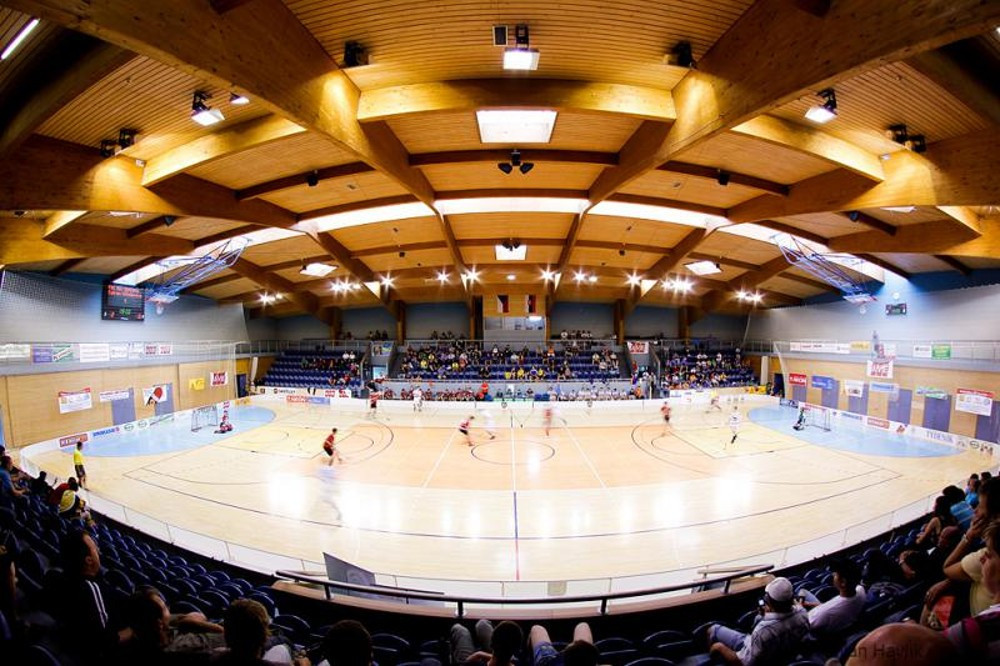 Sportovní hala J. Hradec