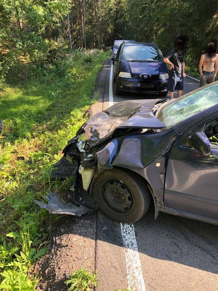 Srážka čtyřkolky a auta.