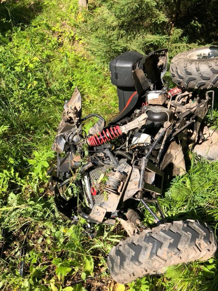 Srážka čtyřkolky a auta