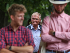 Olomoučtí bezdomovci provázejí "městskou divočinou." Podívejte se na fotky z prohlídky.