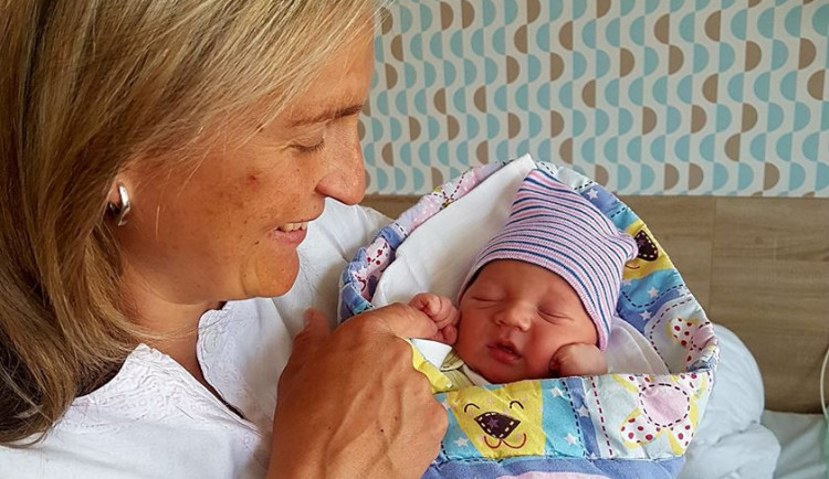 Barbora Špotáková se synem.