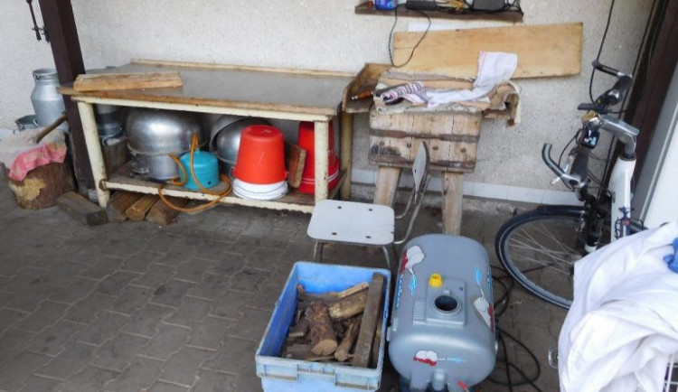 Kontrolním nákupem odhalila veterinární správa nehygienický prodej masa.