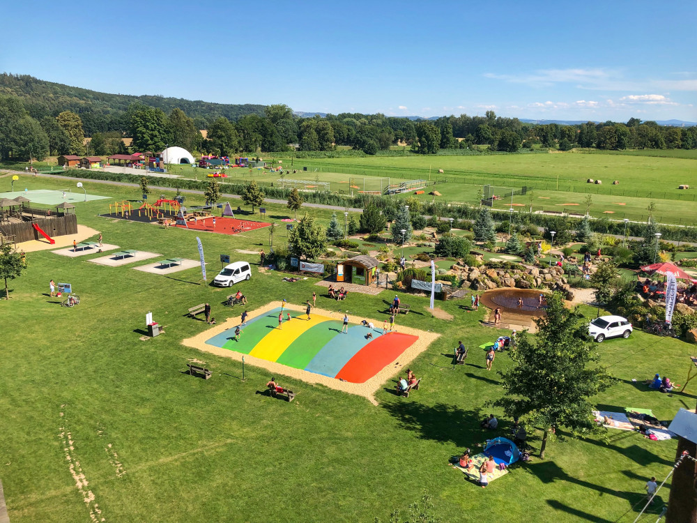 Sportovně relaxační areál v Hluboké nad Vltavou.