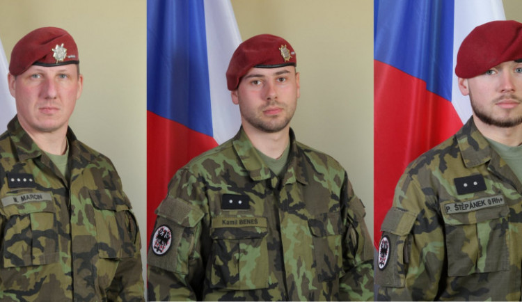 Čeští vojáci, které v Afghánistánu v neděli zabil sebevražedný atentátník.