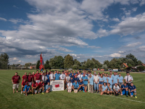 S fotbalisty a hasiči v Plané slavily i sparťanské legendy. A skvěle bavily početné publikum.