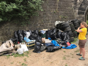 Parta kamarádů čistí ve volném čase Brno od odpadků. Chtějí založit na pravidelnou tradici