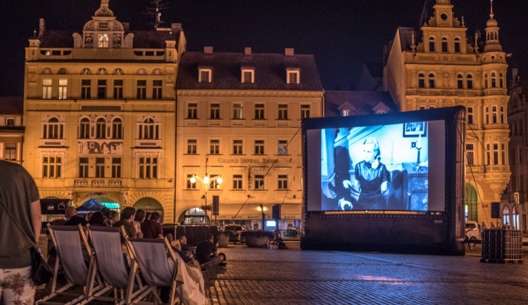Budějovice se na skok vrátily do první republiky a vypráví.