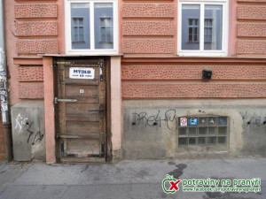 Hygienikům se nelíbilo Mýdlo. Tradiční brněnský bar zavřeli kvůli znečištění.