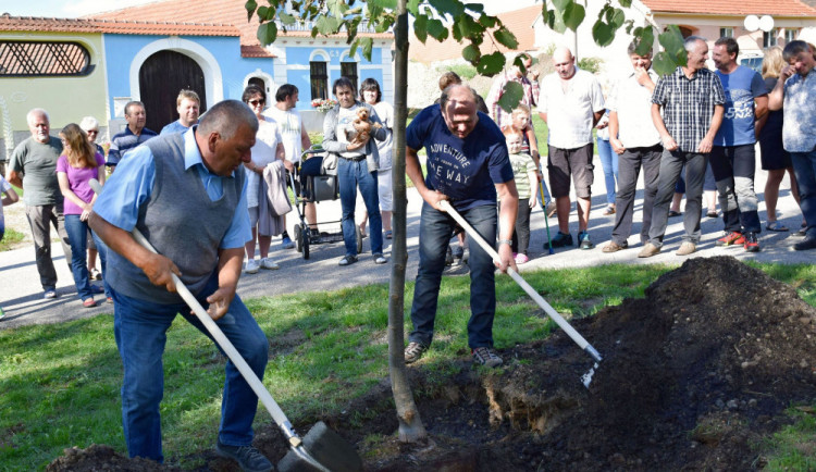 Osmadvacet let je starostou Nákří, kde mají vlastní volební pravidla. Znovu už nekandiduje.