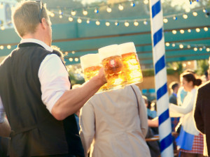 V Mnichově v poledne začíná 185. ročník Oktoberfestu
