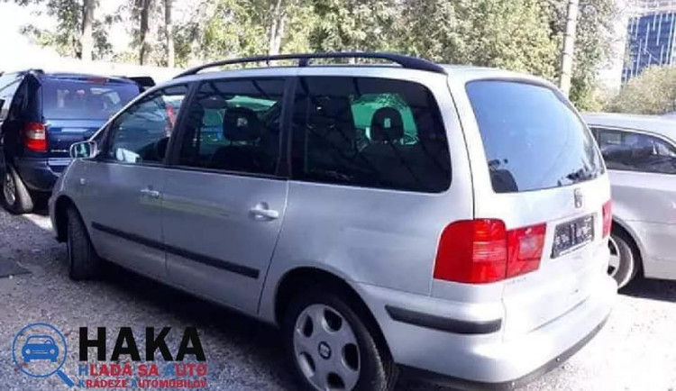 Ukradený Seat Alhambra.