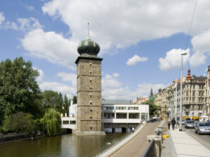 100 let československé a pražské architektury na jednom místě. Výstava v prostorách galerie Mánes je v plném proudu